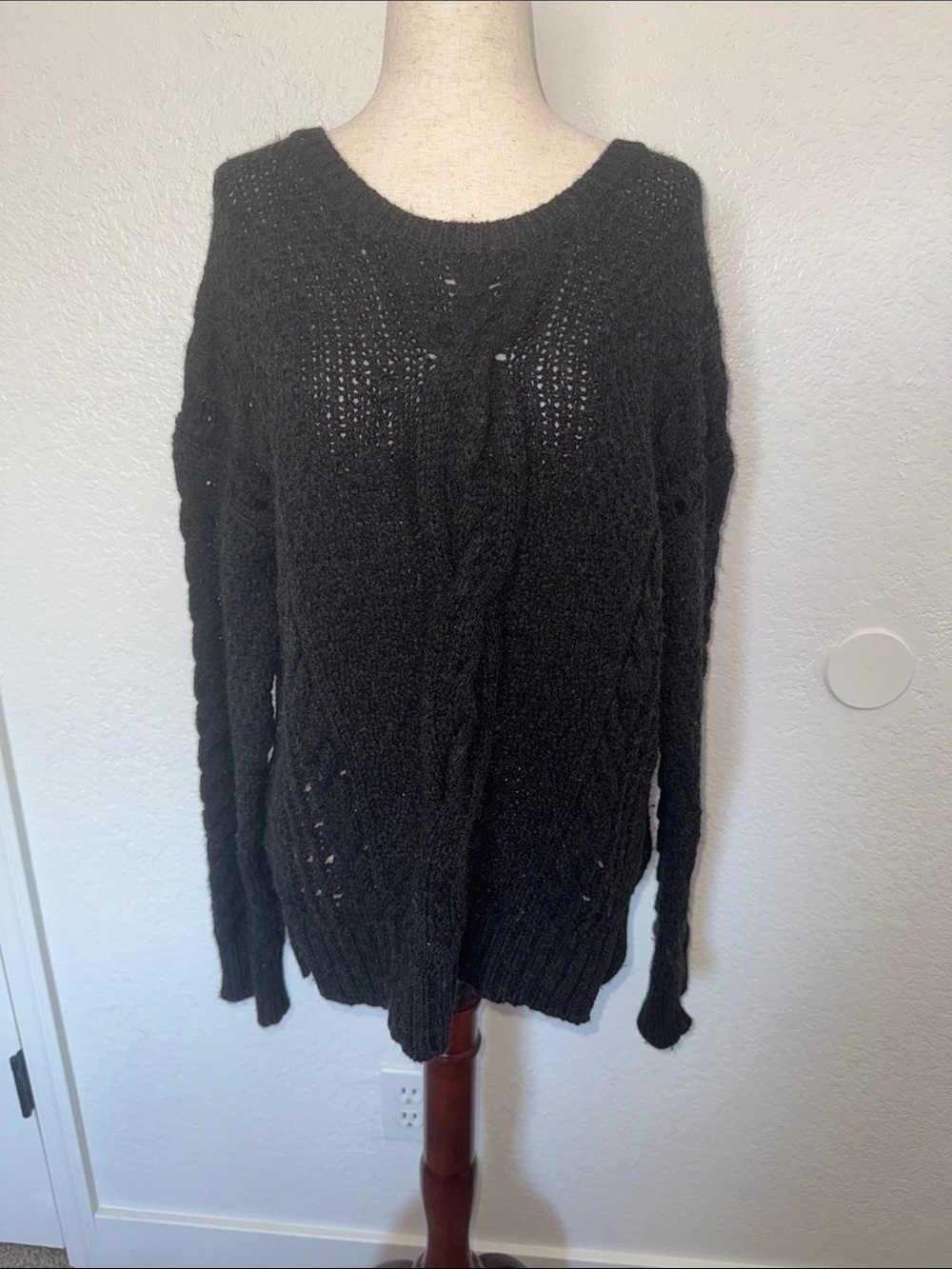 Vince Black / Charcoal Knit Long Sleeved Sweater Size Medium